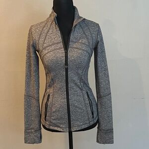 lululemon Women's Define Jacket  Size 0 Heather Gray Luon